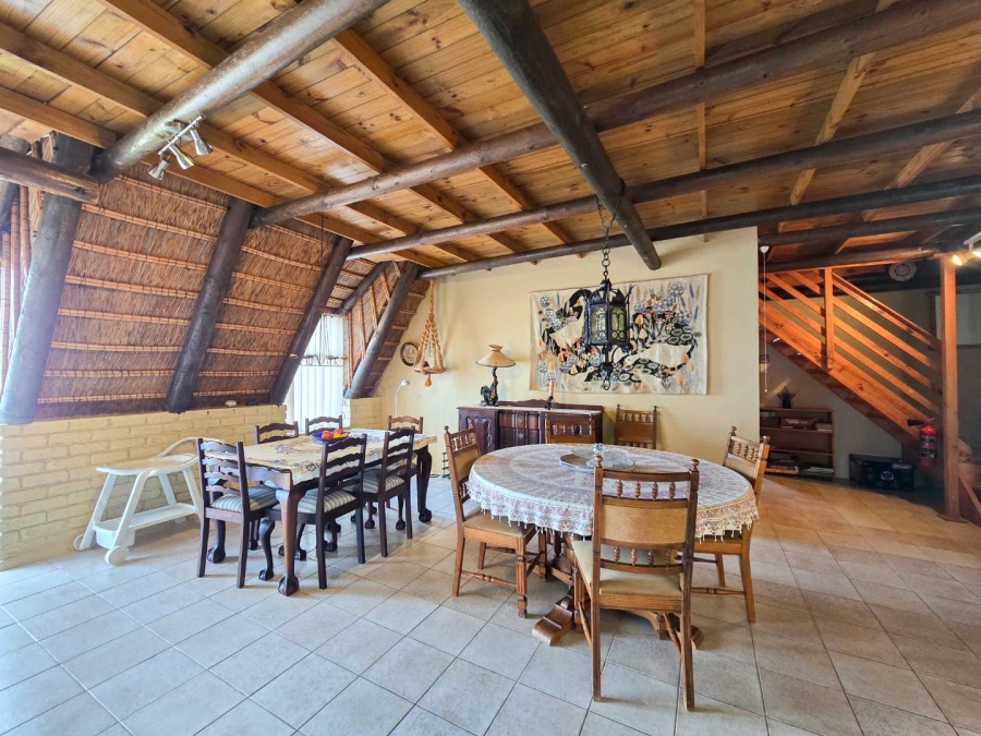 4 Bedroom Property for Sale in Stilbaai Wes Western Cape
